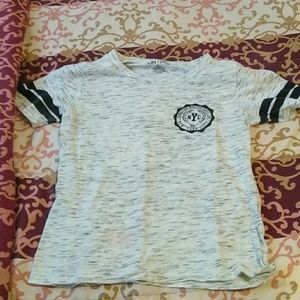 Nice grey and black NYC shirt